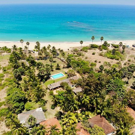108 Palms Beach Resort Trincomalee Eksteriør billede